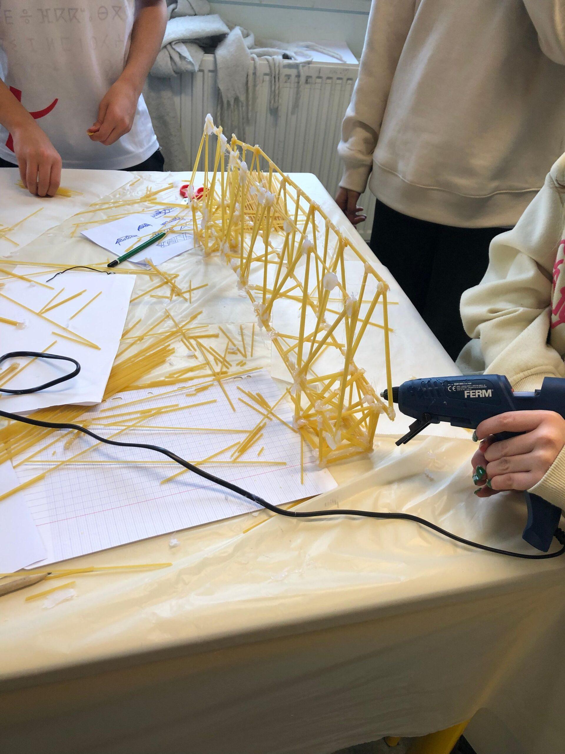 Les cordées de la réussite : 73 collégiens invités au lycée – Lycée Jean Prouvé de Lomme