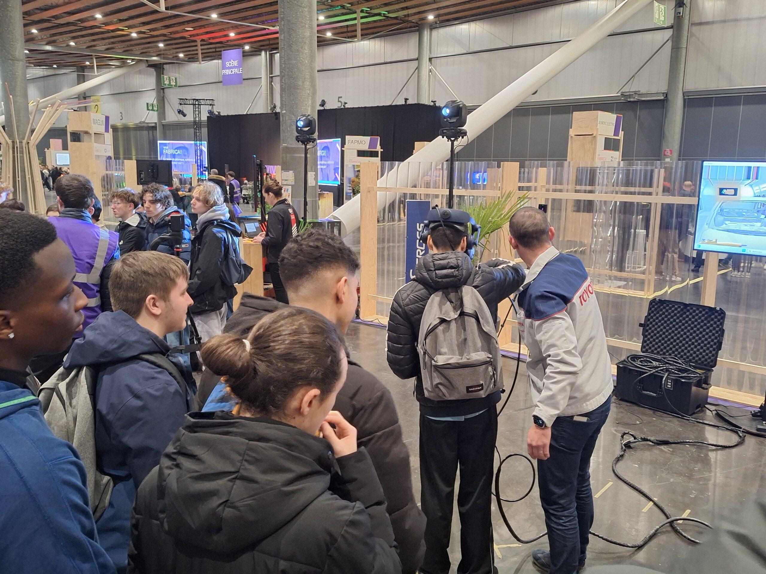 Cordées de la réussite : Visite du Salon “Viva Fabrica” par les 1ère STI2D – Lycée Jean Prouvé de Lomme