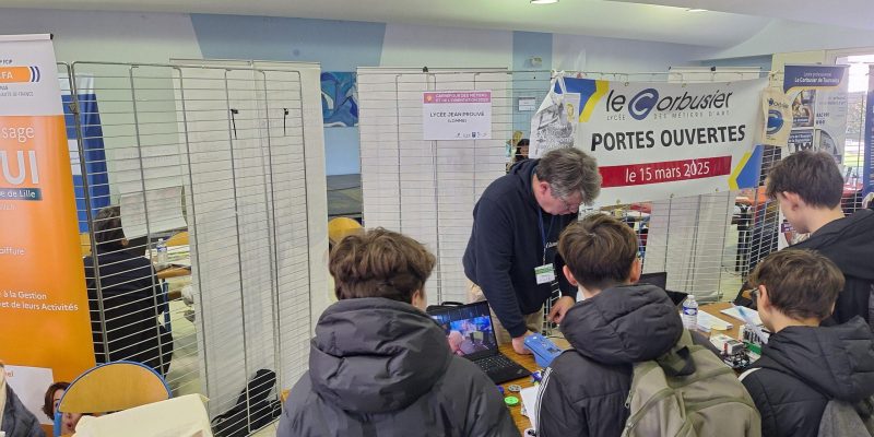 Des lycéens de Jean PROUVE au forum des collégiens d’Haubourdin – Lycée Jean Prouvé de Lomme